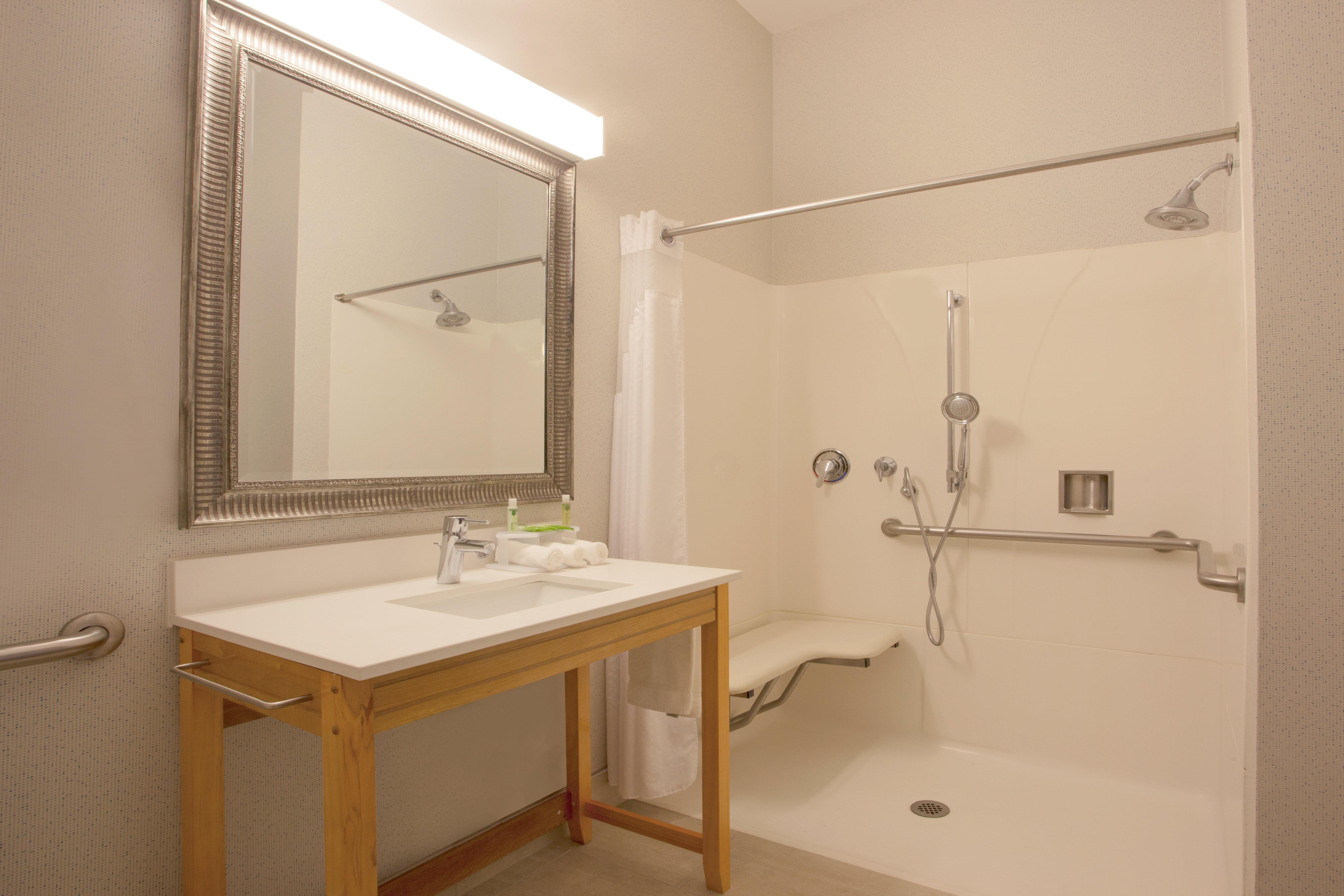 Holiday Inn Express Davis-University Area By Ihg Dış mekan fotoğraf
